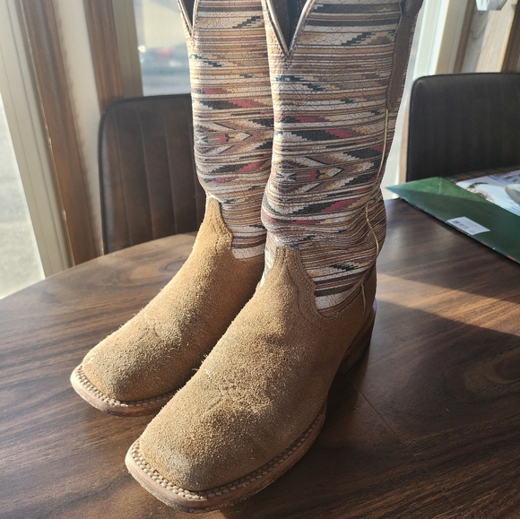 Ariat womens boots size 7 - Picture 3 of 4